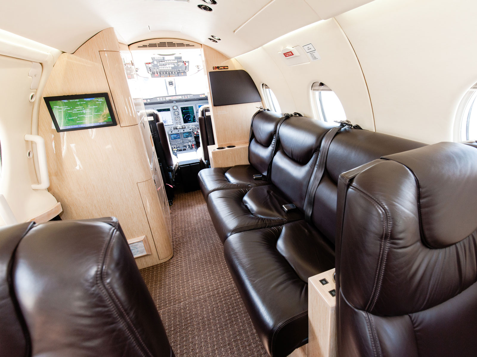 aereo d'affari Nextan 400 XT